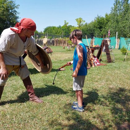 történelmi bemutatók