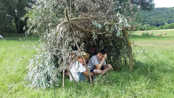menedék építés