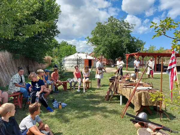 történelmi előadások